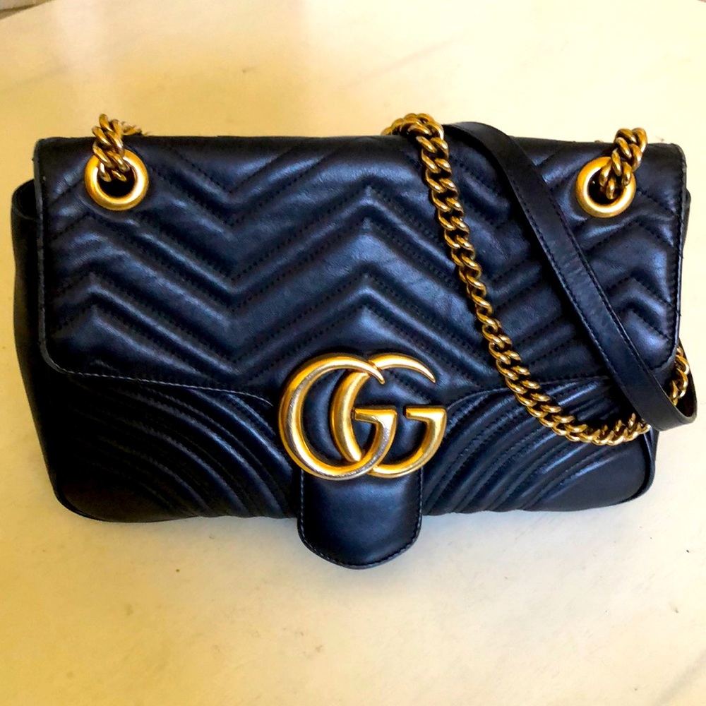 GG Marmont medium matelassé shoulder bag
